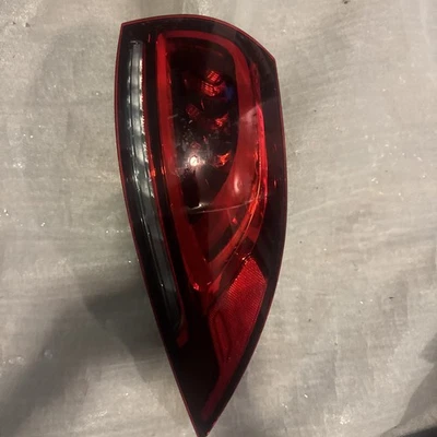 Conjunto de luces traseras traseras derechas OEM Mercedes para 2020-2023 GLE 350 450 167-906-05-07 Foto 1 de 4