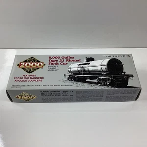 Kit de coche tanque remachado Life-Like Proto 2000 HO 8000 galones tipo 21 - Imagen 1 de 5
