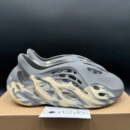 Adidas Yeezy Foam RNNR MXT Moon Grey GV7904 usate taglia 10 pulite con scatola originale