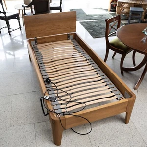 Pflegebett Hasena 90x200 + Dormabell classic Lattenrost elektrisch - getestet - Bild 1 von 6