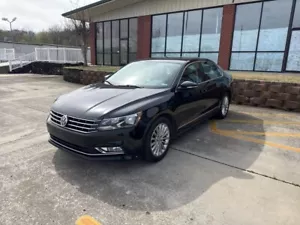2016 Volkswagen Passat 1.8T SE w/Technology - Picture 1 of 12