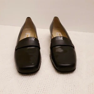 Talbots Navy Blue Womens Leather Square Toe Loafers 7N - Picture 1 of 5
