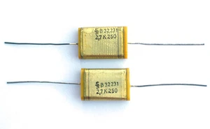 4 capacitors Siemens B32231 2,7uF 250V PET AUDIO QUALITY crossover 2,7K - Picture 1 of 1