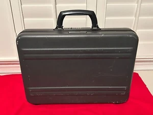 Zero Halliburton Gray Aluminum Attache Case Business Briefcase with Combo Lock - Picture 1 of 17