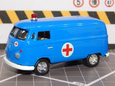 '65 VW Volkswagen Bus Transporter Ambulancia Azul Rojo Sirena Cruz Como Nuevo Muy Buen Estado Foto 1 de 4