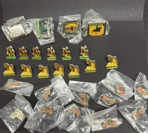 U.S.A. and Iceland - Flags Crossed - Iceland Horse Lapel Pins 25+ Pins. - Picture 1 of 18