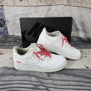 Supreme Nike Air Force 1 Low Herren Größe 9 Weiß Rot Karton Logo mit Karton Streetwear - Bild 1 von 18
