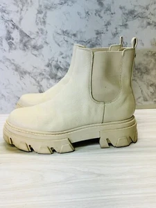 Sam Edelman Womens Daelyn Chelsea Boot Ivory Size 10 - Picture 1 of 5