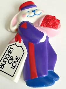 1992 AVON Bunny Messenger con Rose Calamita Frigo BUCCHI D'AMORE 2,5" T - Foto 1 di 4