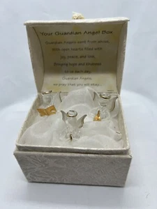 Vintage 3 Hand Spun Glass Guardian Angles Worry Box / Music Box Amazing Grace - Picture 1 of 10
