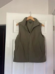 Great northwest Women’s Size Medium Green Fleece Winter Fall Vest - Picture 1 of 3