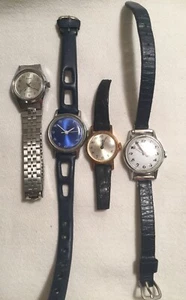 4 Vintage Timex and Pulsar Watches - For Parts - Picture 1 of 5