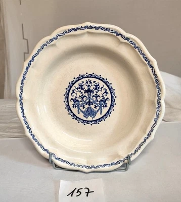 157-2 GIEN. Plat creux en faïence. Modèle Rouen 1932. D 29 cm - Photo 1/4