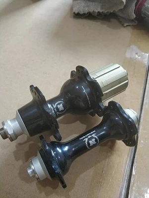 Novatec A217SB F372SB Hub set for Road 20/24H - Image 1 of 4