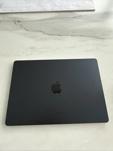 Apple MacBook Air Laptop 15" M2 8GB Ram 256GB SSD Midnight Mint Condition - Afbeelding 1 van 10