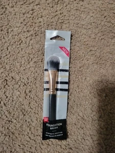 Walgreens Foundation Brush - Picture 1 of 2