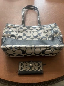 coach purse hand beach bag tote wallet set - Picture 1 of 11