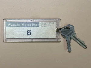 Llavero y llave Wanaka Motor Inn Hotel Motel Room Wanaka Nueva Zelanda #6 RARO - Imagen 1 de 2