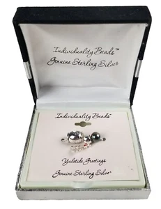 Ciondolo Saluto Yuletide Individualità Perline Autentico ARGENTO STERLING Prezzo al dettaglio al dettaglio $100 - Foto 1 di 7