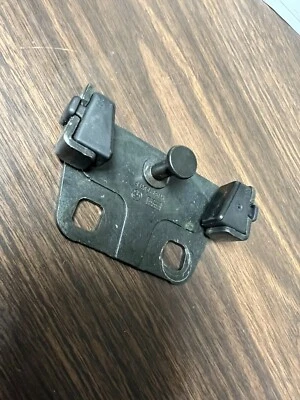 1998-2003 BMW M5 E39 525i 535i 540i 530i 528i Trunk Latch Lock Striker Genuine💯 - Image 1 of 3
