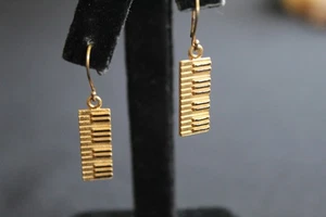 Vintage Gold Tone Piano key music note earrings - Pierced - Picture 1 of 6