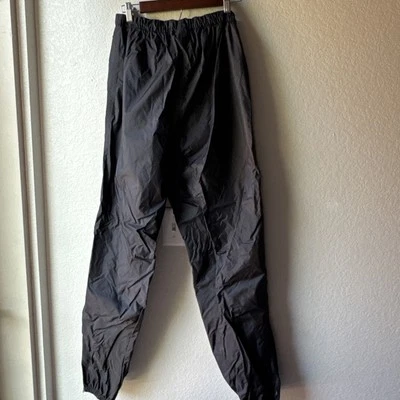 REI SZ Large Pants Camping Hiking Black Gorpcore Waterproof Shell Unisex - Image 1 of 4