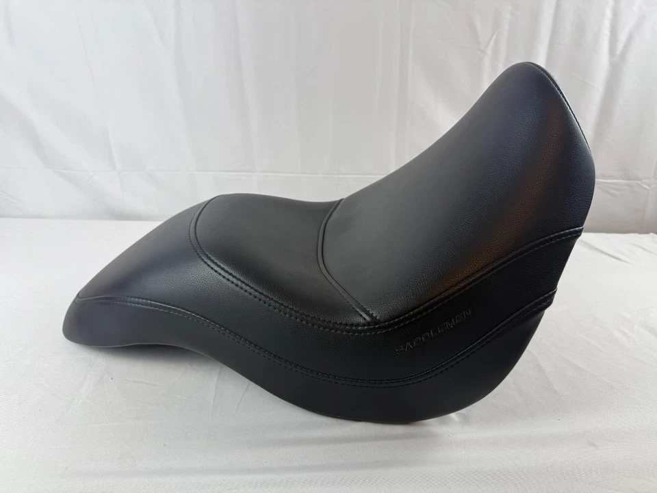 Kawasaki VN900C Vulcan 900 2007-2024 Custom Saddlemen Renegade Seat K07-12-002 - Image 1 of 4