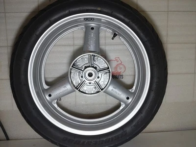 Felge Suzuki GSX 600 FU AJ Hinten J17xMT4,50 +Reifen 150-70ZR17 von 2019 - Bild 1 von 4