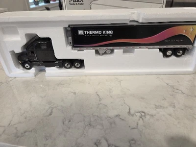 FIRST GEAR 1999 MACK THERMO KING SEMI 1:54 VERY NICE CONDITION - Image 1 of 4