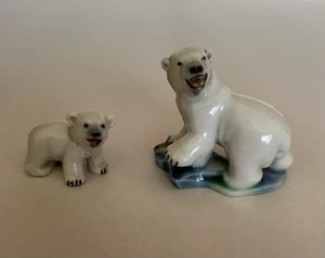 Wade Whimsies Vintage 1950s Porcelain Polar Bear And Cub Figures From Set 6 - Picture 1 of 10