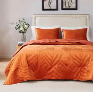 Riviera Velvet Quilt and Pillow Sham Set, 2-Piece Twin/XL, Spice - Picture 1 of 7