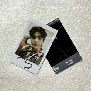 Fotos autógrafas Song Kang firma Polaroid Fidelity 3 pulgadas 宋江亲笔签名拍立得 - Imagen 1 de 1