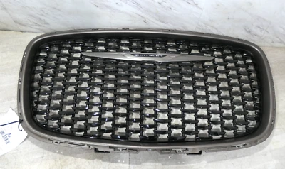 OEM DARK BRONZE SURROUND GRILLE ASSEMBLY, 2016-20 CHRYSLER 300 (MSOPS4335) - Imagem 1 de 4