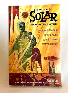 Doctor Solar Man of the Atom Graphic Novel 1. Auflage Comicbuch Dark Horse EUC - Bild 1 von 7