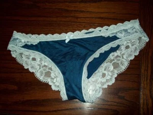 NWT Victoria's Secret NYLON SPANDEX CHEEKINI BIKINI PANTIES 11012008 NAVY XS - Picture 1 of 2