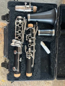 Buffet Steigeisen Klarinette mit Koffer. - Bild 1 von 6