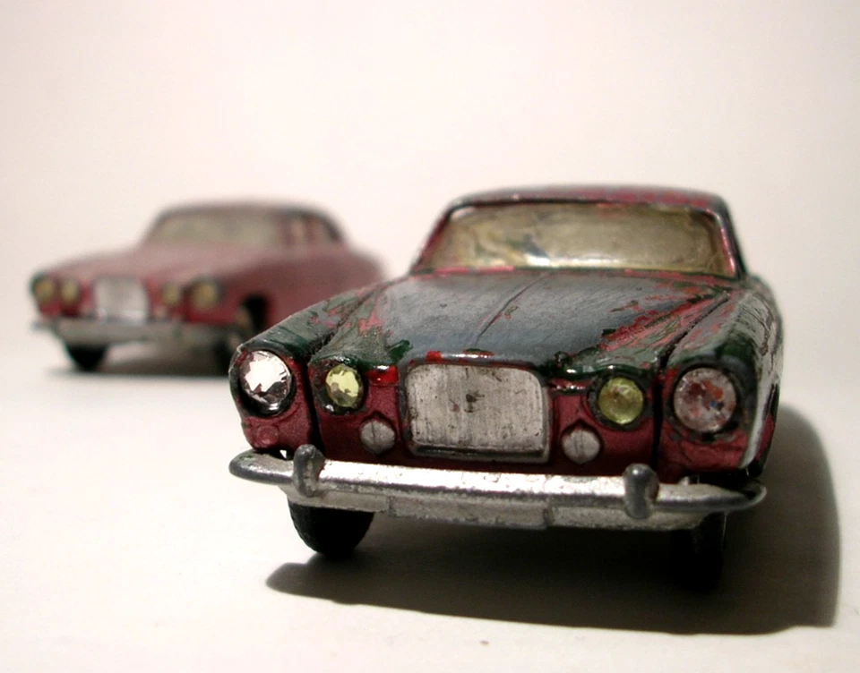 JAGUAR Mk10 Saloon CORGI TOYS Mark X modellino del 1962 vintage - Immagine 1 di 4