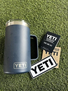 YETI BLU NAVY RAMBLER U LINE INCISO MANICO BICCHIERE TAZZA COPERCHIO SCORREVOLE 24 oz - Foto 1 di 4