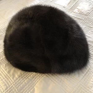 Vintage Women’s Mink Cloche Style Hat - Picture 1 of 6
