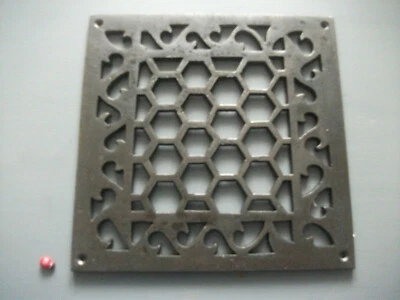 large square honeycomb CAST IRON AIR VENT AIR BRICK GRILLE COVER – repair 22cm  - Image 1 of 3