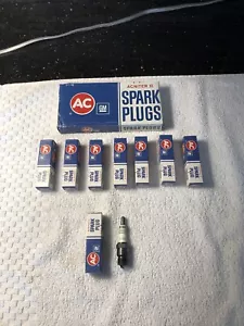 8 NOS New Ac R46TX Green Ring Spark Plugs OEM Chevrolet 5613579 - Picture 1 of 4