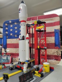 Lego City 3368 Space Center, 100%, minifigs, extras, retired, buggy, satellite