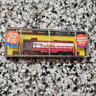 NEW NOS N Scale Bachmann 4677 U36B Norfolk Western Diesel Locomotive - Image 1 of 3