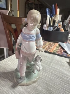 LLADRO Porzellan Figur Donnerstagskind - OHNE BOX 6018 -  - Bild 1 von 4