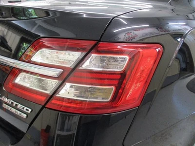 Luz trasera Ford Taurus 2017 R DG1213404AA 5771 Foto 1 de 4