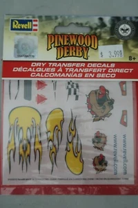 Calcomanías adhesivas Pinewood Derby Peel & Stick Revell nuevas RMXY9628 ¡Difíciles de encontrar! - Imagen 1 de 2