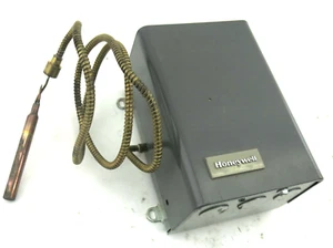 Honeywell Triple Aquastat Relè Termostato Controllo Bruciatore L8151A1052 - Foto 1 di 6