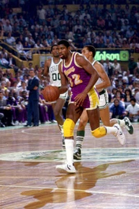 Magic Johnson Los Angeles Lakers dribbles the ball against the Bos- Old Photo - Picture 1 of 1
