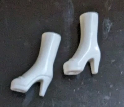 Yummi-Land Ice Cream Pop Girls Betsy Bubblegum Botas 12” Boneca Branca Compatível com Barbie - Imagem 1 de 4