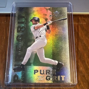 Derek Jeter 2000 Upper Deck MVP Pure Grit Insert #G1 HOF Yankees NM-MT - Picture 1 of 6